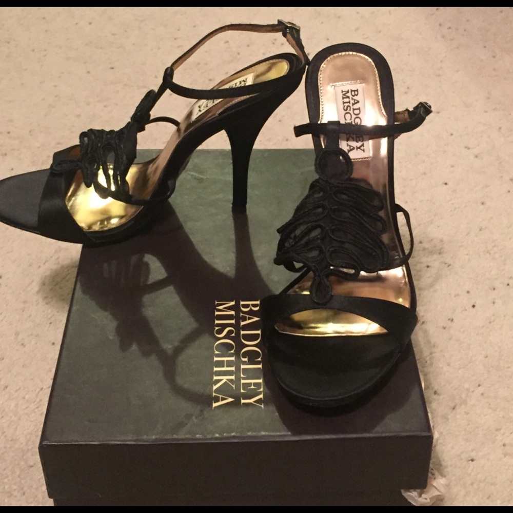 Badgley Mischka Black Satin Embellished T-Strap Sandals